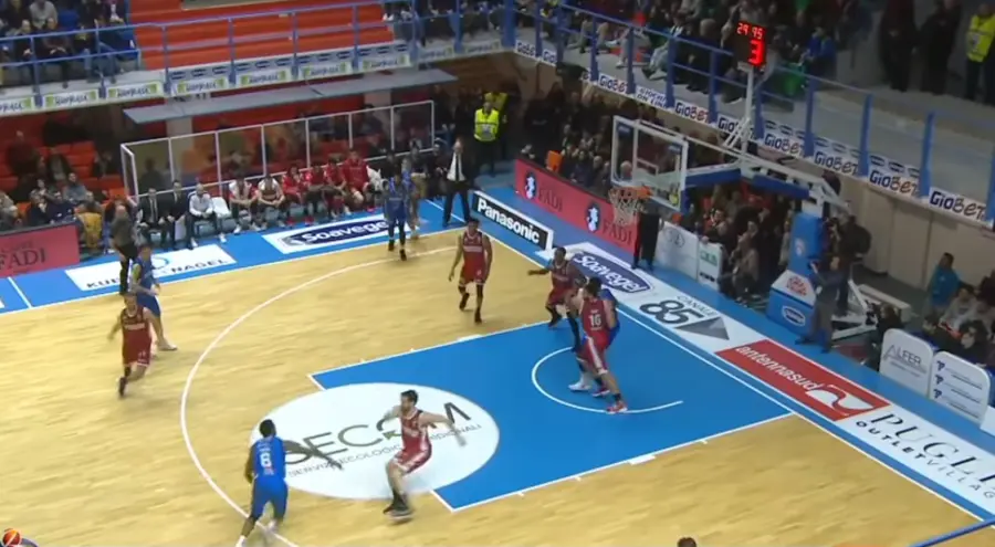 Colpo Sassari, Avellino cade in casa (67-80). Milano crolla contro Pesaro