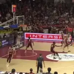 Serie A, Venezia batte Brescia (68-61) e insegue Milano. Trento e Varese ok