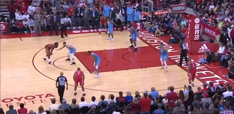 Houston è un rullo: ko anche i Clippers (101-96). Troppo DeRozan per Indiana