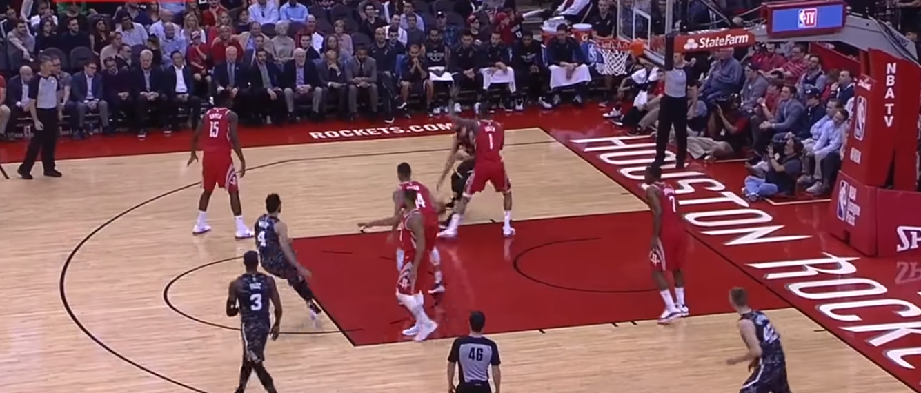 Il derby texano è di Houston! San Antonio ancora ko (93-109): playoff a rischio