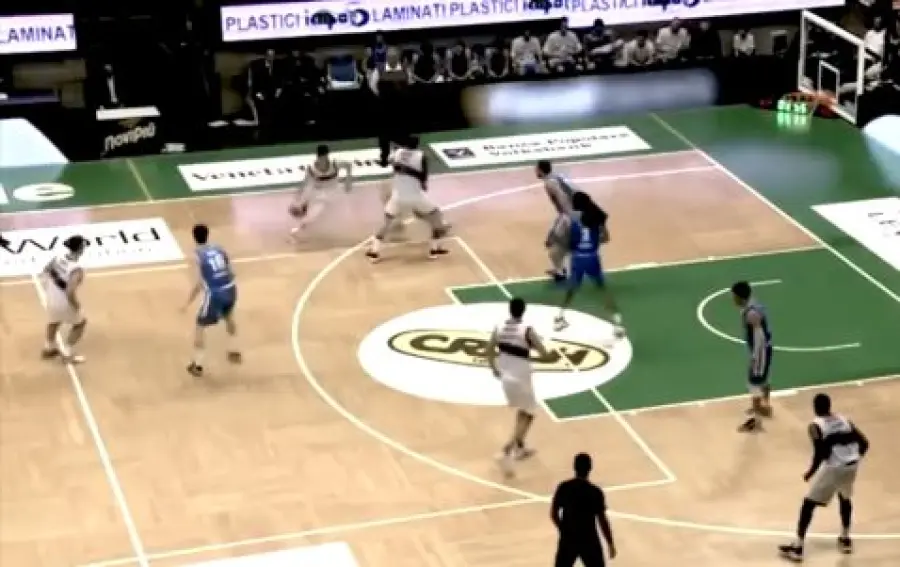 Orlandina, ufficiale l'ingaggio del centro statunitense Justin Knox