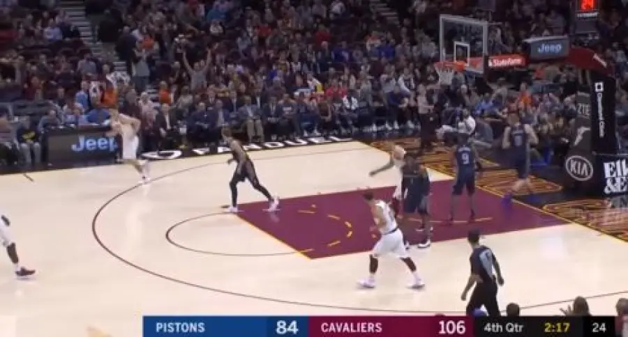 Detroit cade a Cleveland (90-112), playoff lontani. Boston vince a Chicago