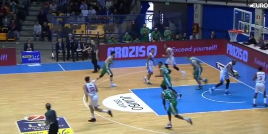 Cantù straordinaria, cade Avellino (83-82). Vincono Milano e Venezia