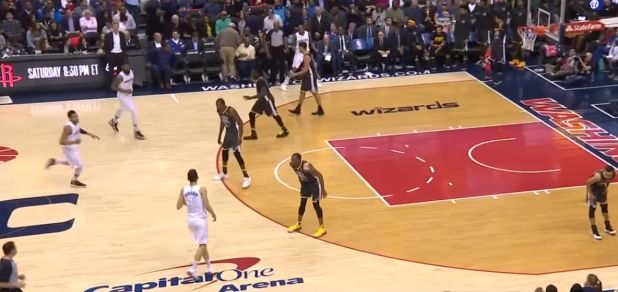 Golden State e Houston, che testa a testa! Boston travolge Charlotte