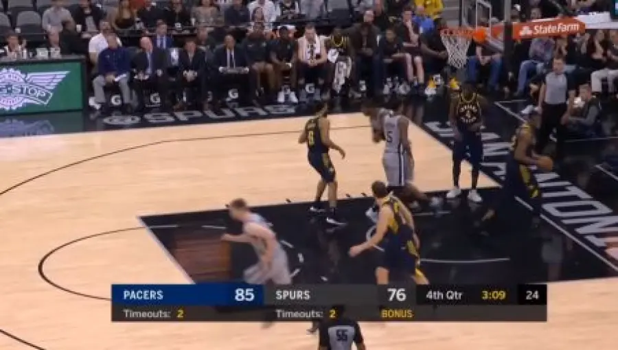 Indiana sorprende San Antonio. LA schianta New York, colpaccio Nets a Detroit