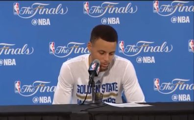 Cleveland cade a Milwaukee (116-119). Curry salta la supersfida di Natale