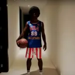 Pubblica foto mascherato da giocatore di basket nero, bufera su Griezmann