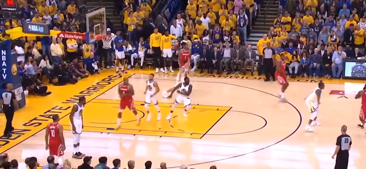 Golden State distrugge Houston: 126-85, è 2-1 Warriors