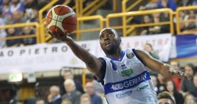 Serie A1, la Germani Brescia supera indenne anche l'ostacolo Cantù: super Landry