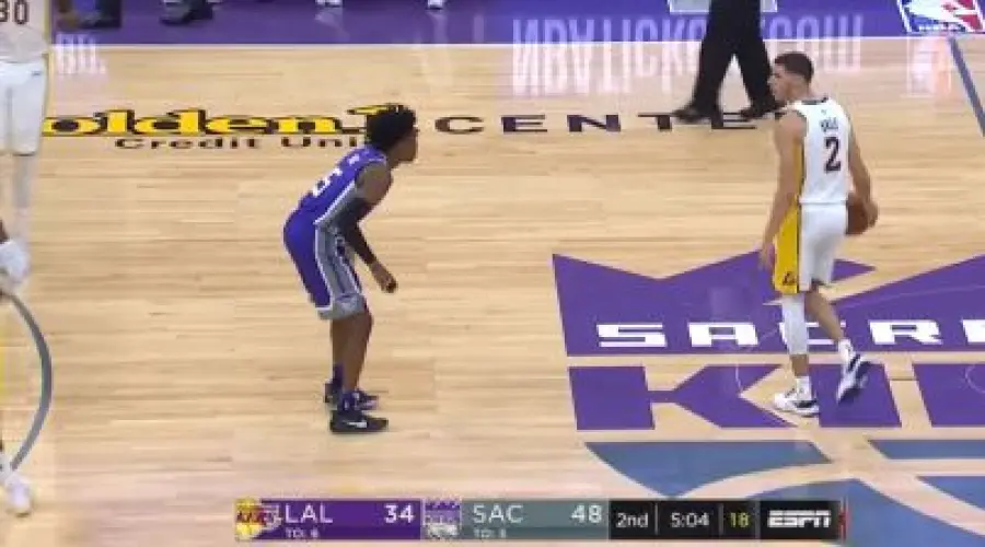 Kings-Lakers, De'Aaron Fox: "Bello giocare contro Lonzo, ma la sua famiglia è come quella dei Kardashian"