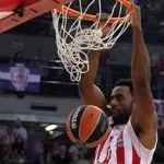 Eurolega, Olimpia Milano sconfitta dall'Olympiacos all'ultimo respiro