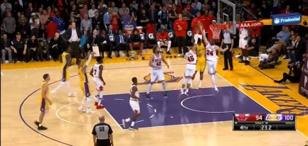Kuzma scatena la rimonta Lakers: Chicago dura solo un tempo (103-94)