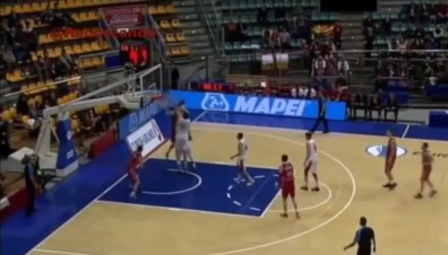 Reggio Emilia, doppio colpo: presi Pedro Llompart e James White