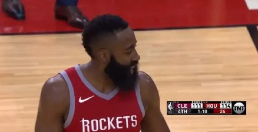 Houston non fa sconti, Cleveland ancora sconfitta (117-113). Sacramento beffa Phila