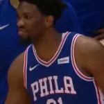 Embiid-Saric, Phila asfalta Brooklyn (133-114). Houston batte Memphis