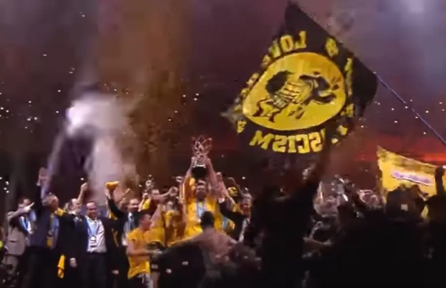 Champions League, l'Aek Atene trionfa sul Monaco e si porta a casa il trofeo