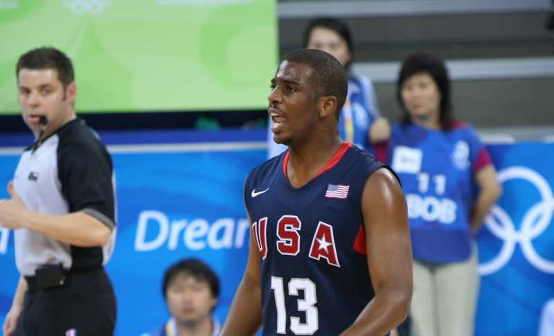 Houston fa il colpaccio: Chris Paul! Ai Clippers vanno sette giocatori più una scelta