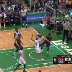 Miracolo Boston, contro i Cavs rimonta da -21 e riapre la serie (1-2)