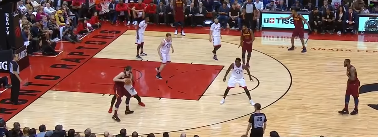 Cleveland spietata, beffa Toronto (112-113): è 1-0 Cavs. Golden State raddoppia